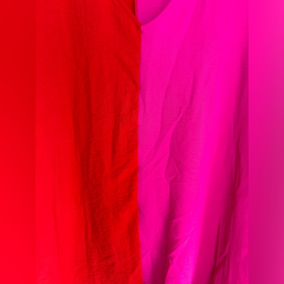 JODIFL Hot Pink & Red Colorblock Relaxed Fit V-Neck Smocked Sleeve Blouse M - Picture 5 of 7